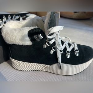 Sorel Out N About Conquest III